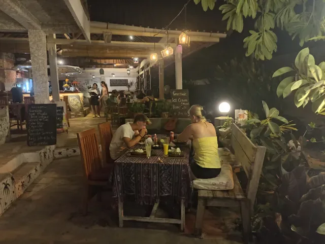 Warung Jepun (Bar and Resto)