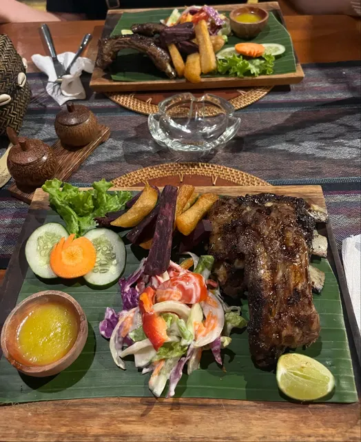 Warung Jepun (Bar and Resto)