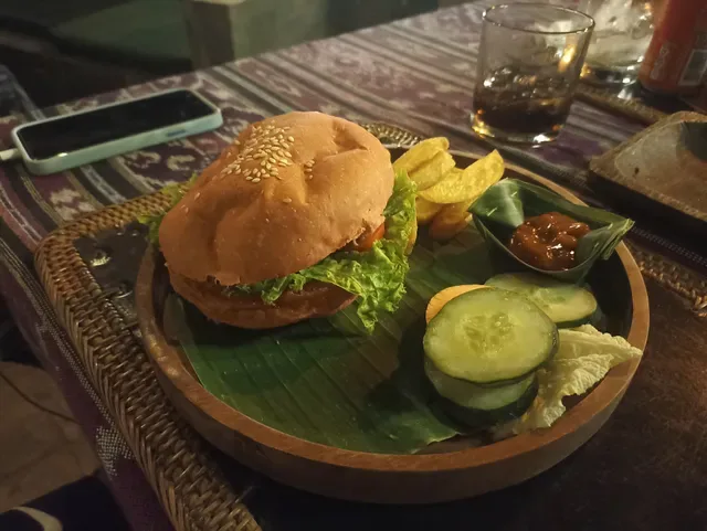 Warung Jepun (Bar and Resto)