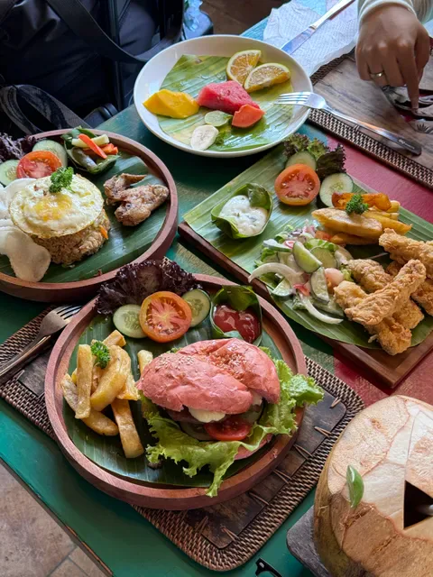 Warung Jepun (Bar and Resto)