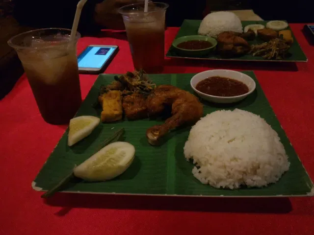 Warung Retro