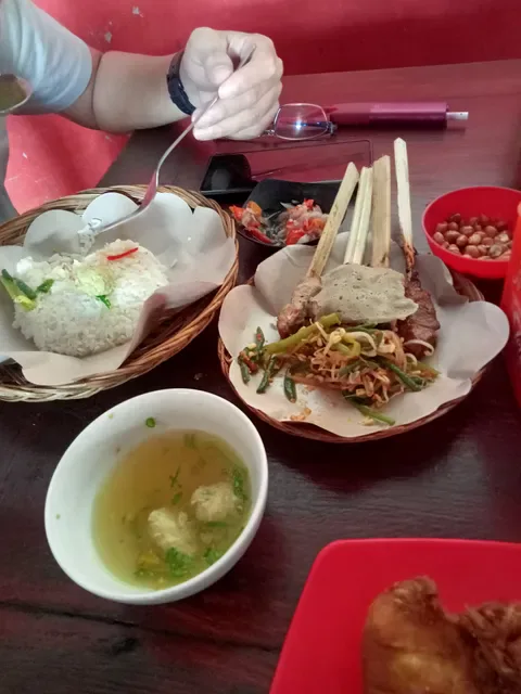 Warung Lesehan Sari Baruna Pasinggahan