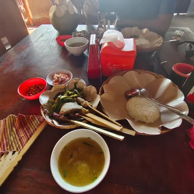 Warung Lesehan Sari Baruna Pasinggahan