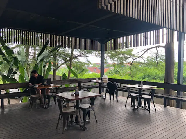 9-11 Cafe