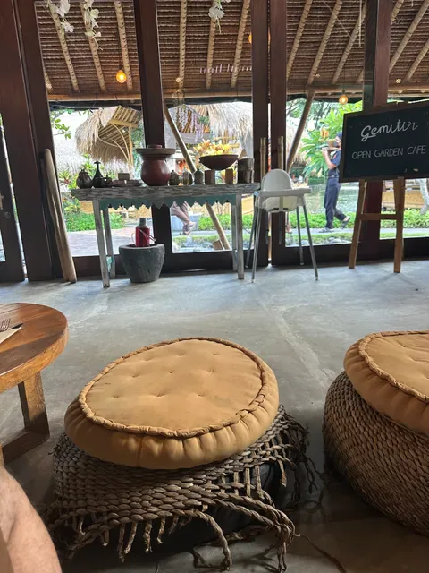 Cafe Gemitir Bali