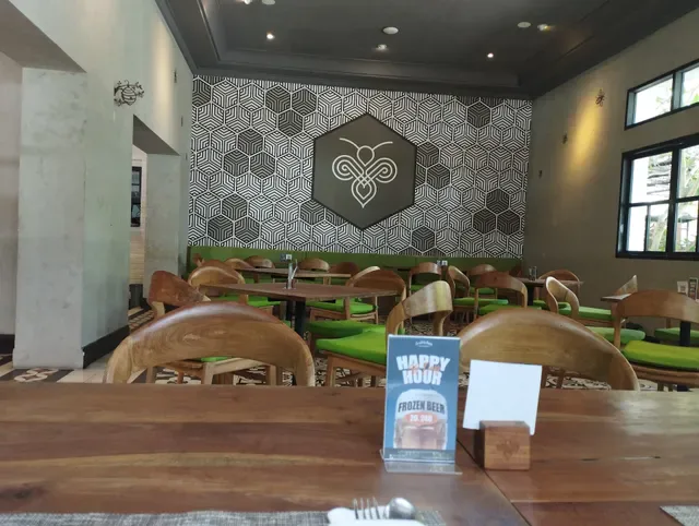 Double Bee Cafe and Resto