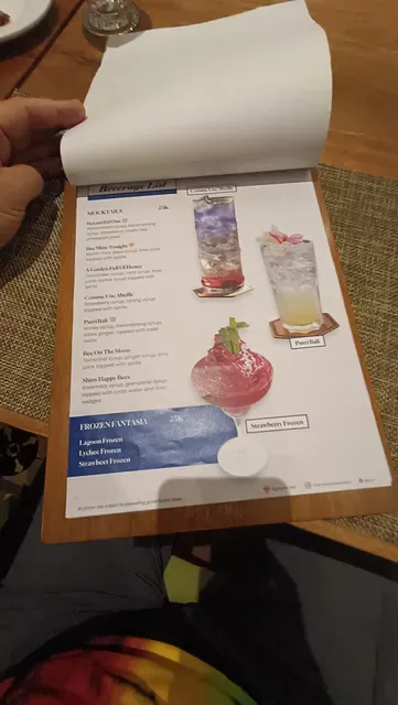 Double Bee Cafe and Resto