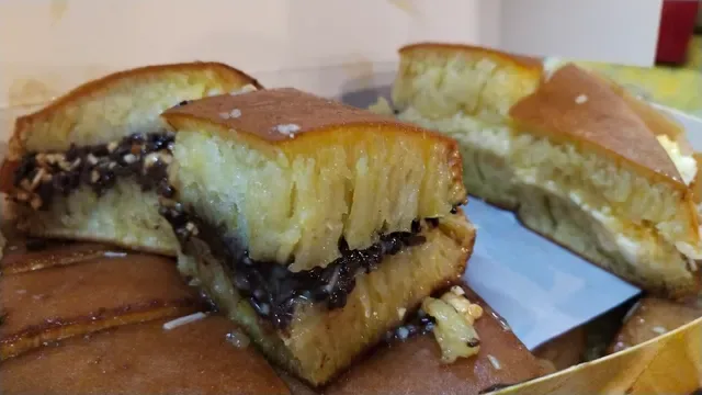 Holand Martabak Terang bulan
