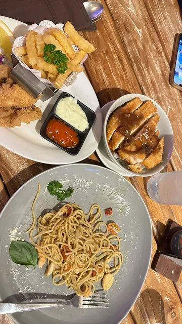 Ming Coffee Eatery and Music