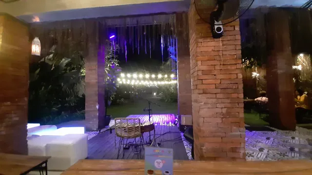 Ming Coffee Eatery and Music