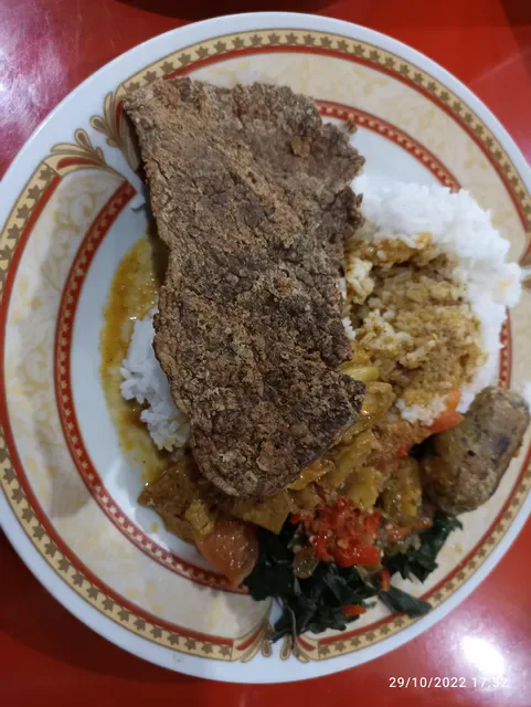 RM. Siang Malam, Masakan Padang