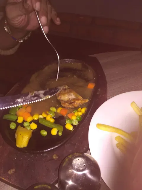 RM. Siang Malam, Masakan Padang