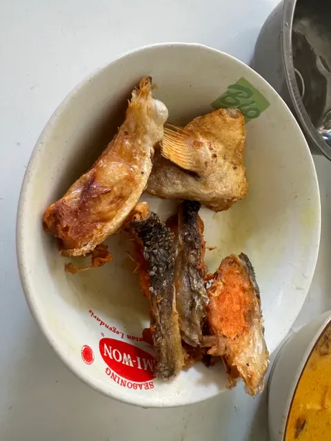 Sup Kepala Ikan Salmon Denpasar