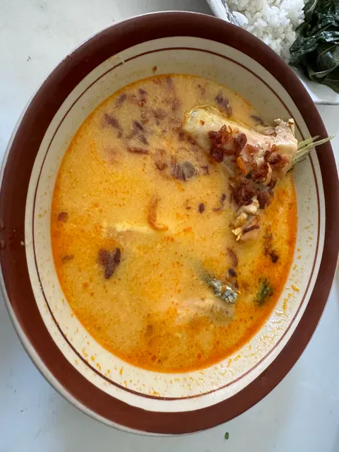 Sup Kepala Ikan Salmon Denpasar