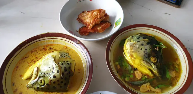 Sup Kepala Ikan Salmon Denpasar