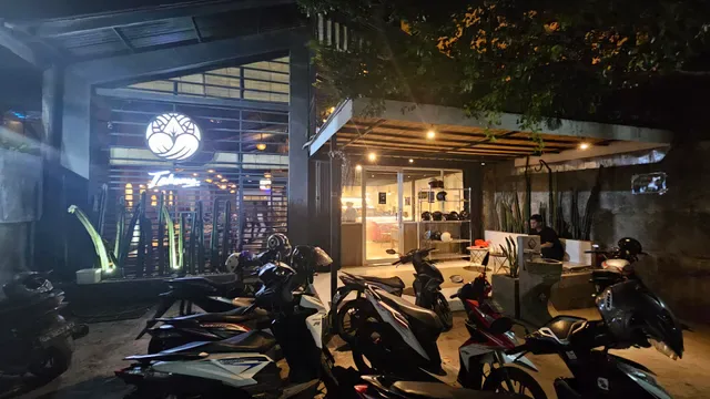 Tahoma Cafe & Eatery