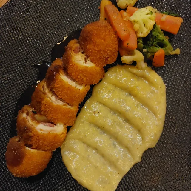 Tahoma Cafe & Eatery