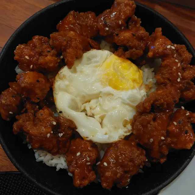 Tahoma Cafe & Eatery