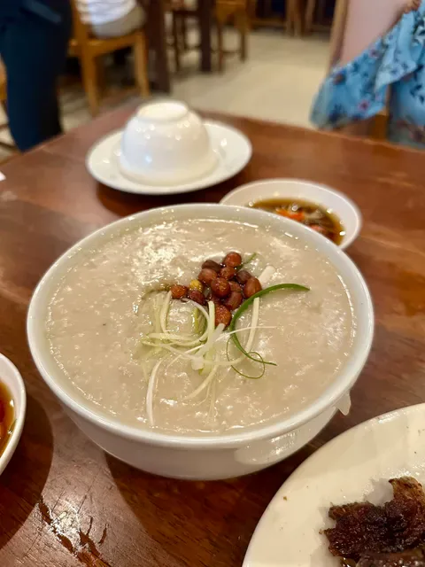 Warung Laota Sunset Road