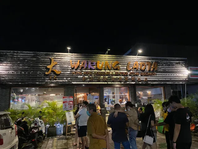 Warung Laota Sunset Road