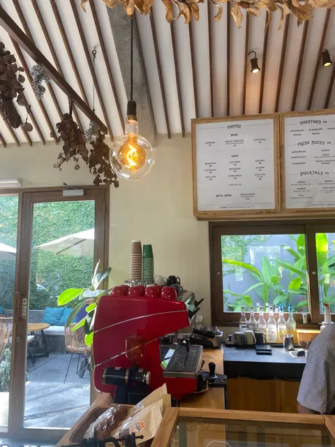Canvas Cafe