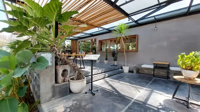 Canvas Cafe
