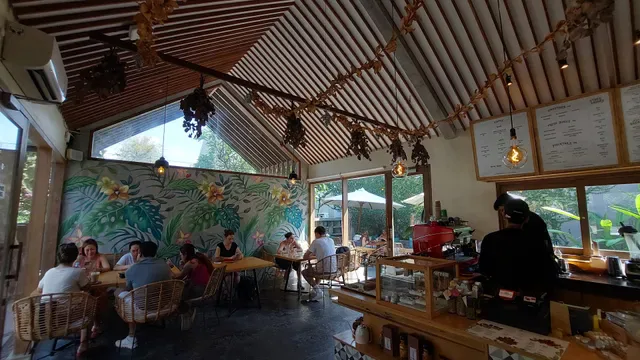 Canvas Cafe