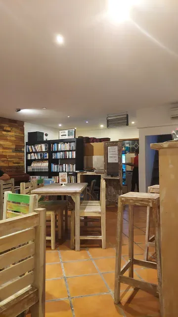 GORO GORO CAFE & KITCHEN