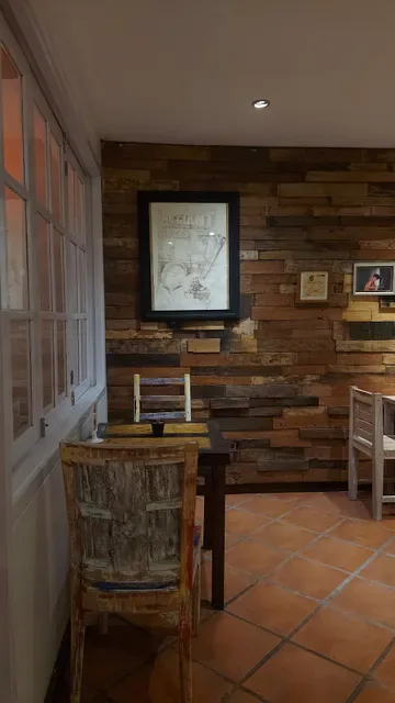 GORO GORO CAFE & KITCHEN