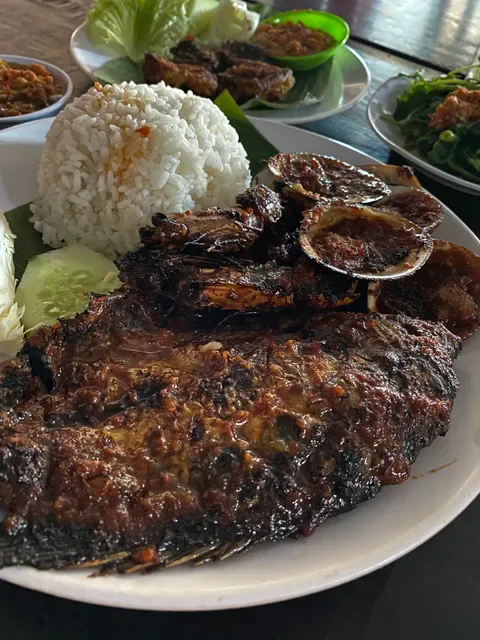 Ikan Bakar dan Goreng Khas Jimbaran