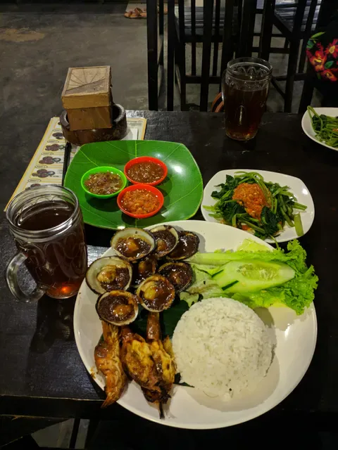 Ikan Bakar dan Goreng Khas Jimbaran