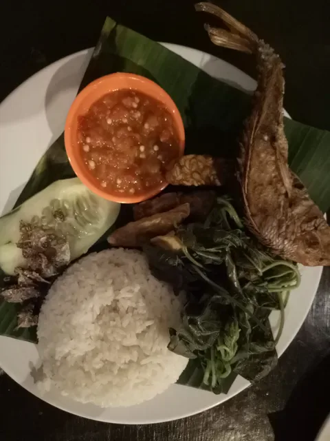 Ikan Bakar dan Goreng Khas Jimbaran