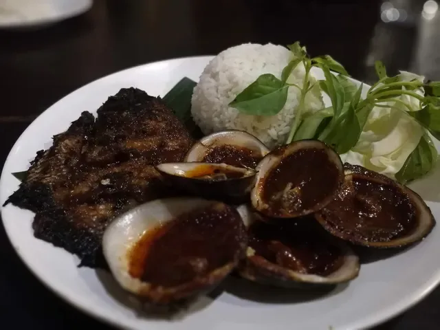 Ikan Bakar dan Goreng Khas Jimbaran