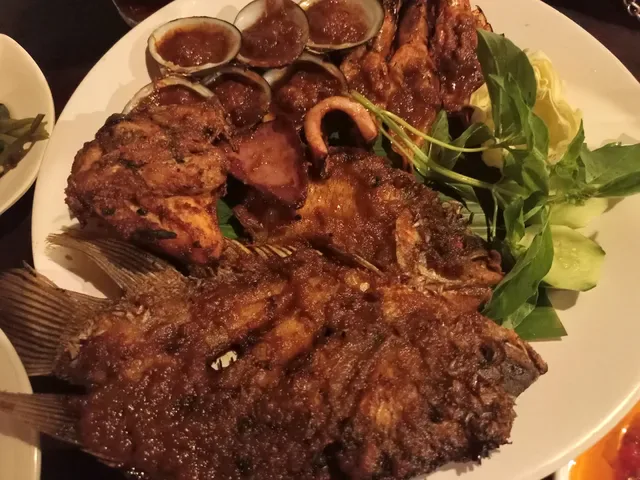 Ikan Bakar dan Goreng Khas Jimbaran