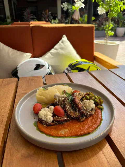 Kaluma Casual Dining & Bar