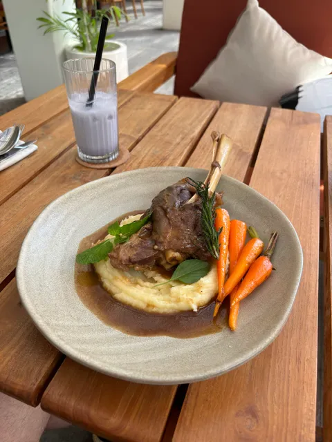 Kaluma Casual Dining & Bar
