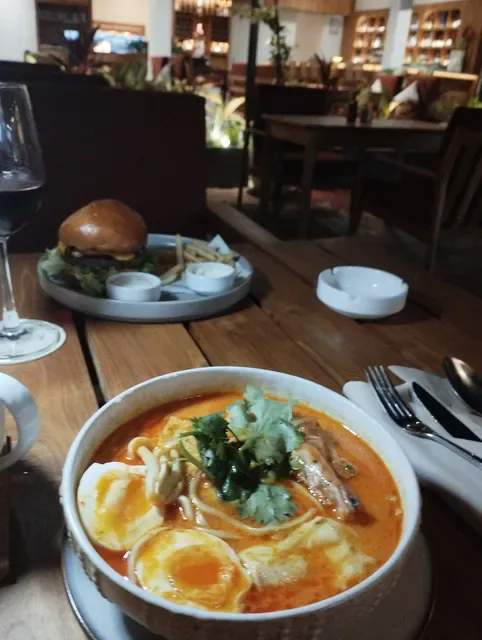 Kaluma Casual Dining & Bar