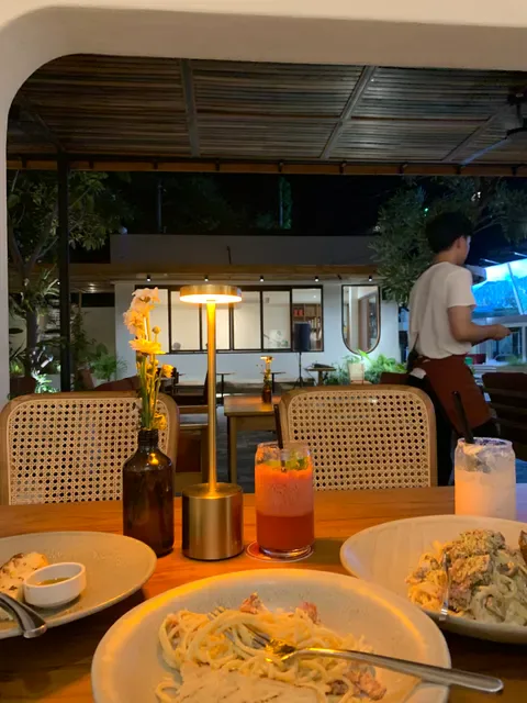 Kaluma Casual Dining & Bar