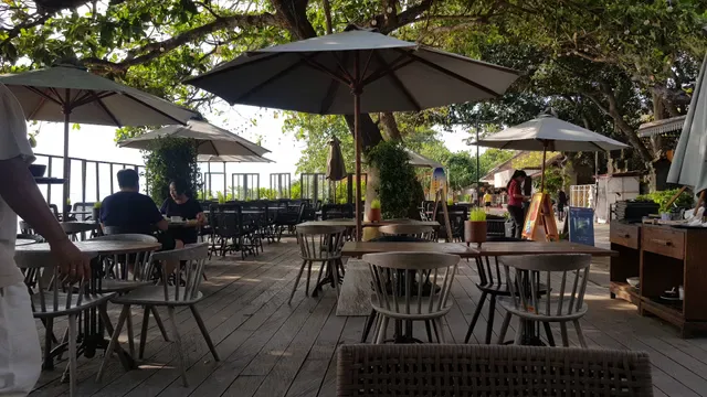 Kayumanis Seaside Restaurant Sanur
