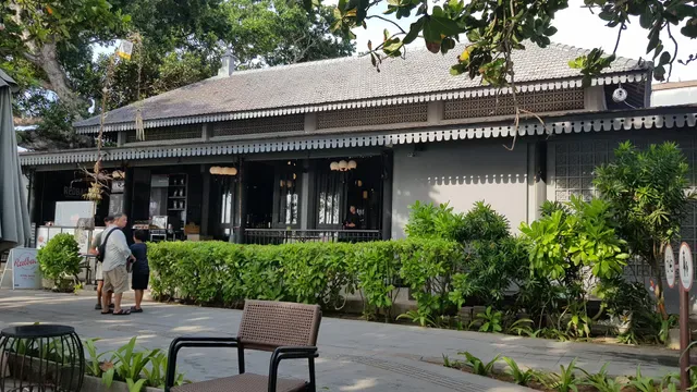 Kayumanis Seaside Restaurant Sanur