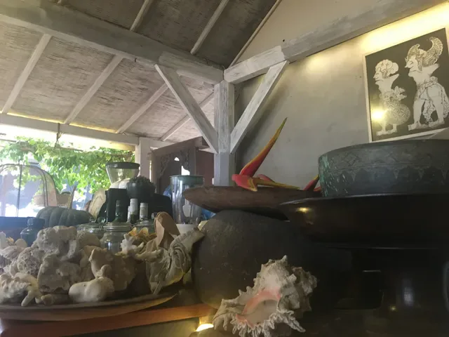 Lemo Beach Cafe by Malaika