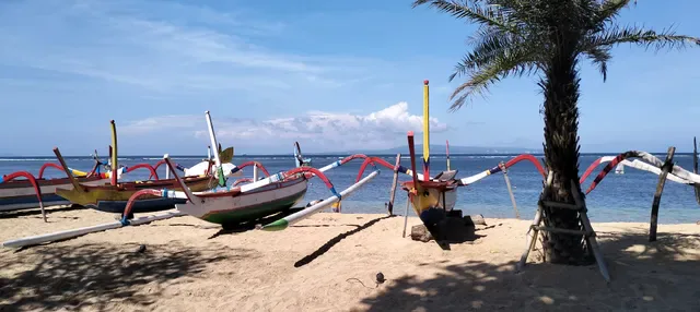 Lemo Beach Cafe by Malaika