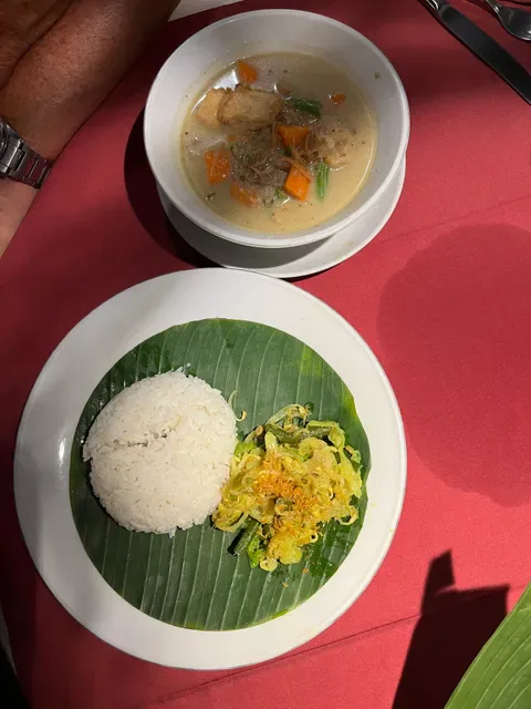 Mades Restaurant