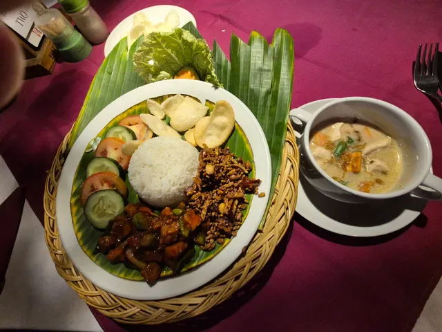 Mades Restaurant