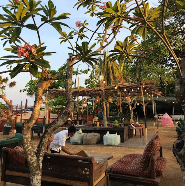 Memories Sanur Club