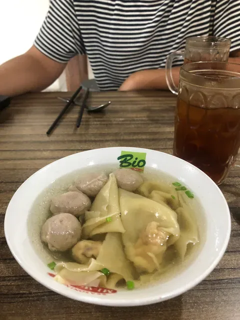 Mie Bandung Sesetan, Cabang Teuku umar