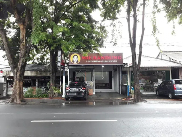 Mie Bandung Sesetan, Cabang Teuku umar