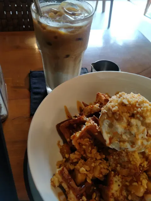 Milestone Waffle & Coffee