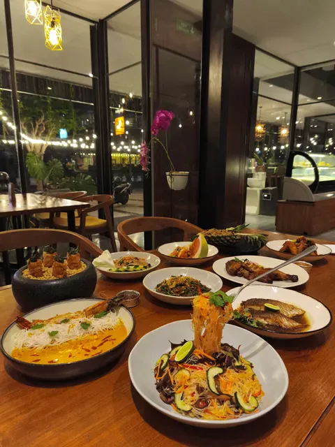 Paed Thai Restaurant Sanur by Wonderspace