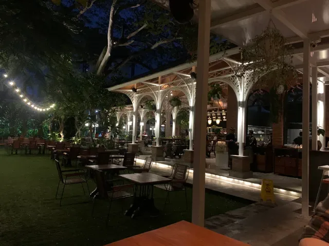 Shotgun Social Bali